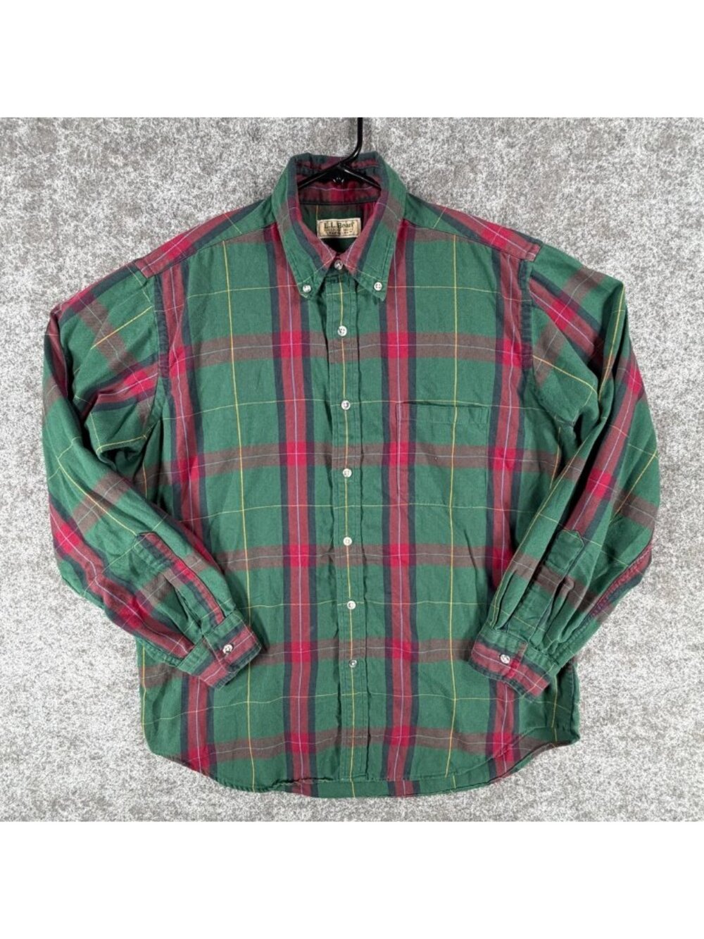 LL Bean Rangeley Button Down Shirt Mens L Green Plaid Flannel Modern Regular Fit